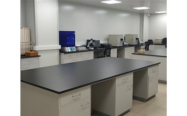 怎樣的實驗室家具契合人體工程學？山西艾德沃思小編告訴您